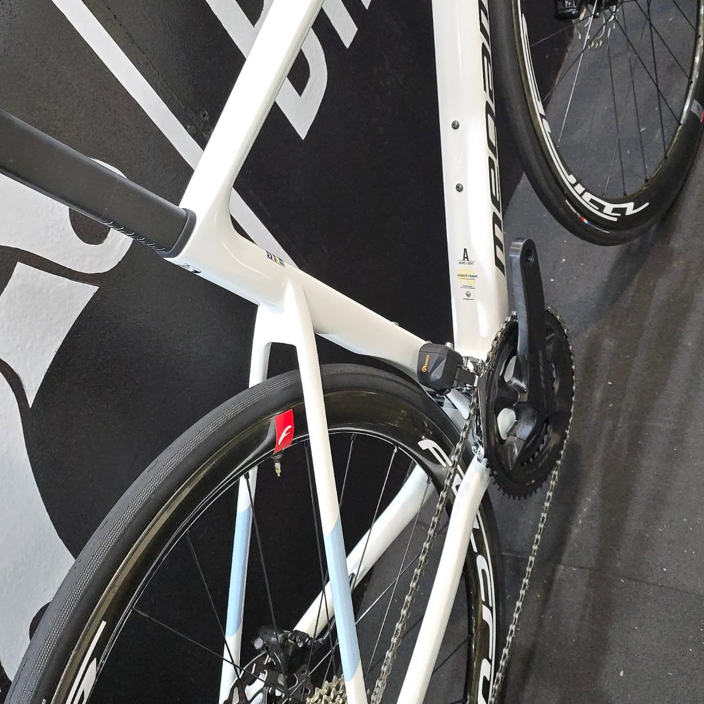 Megamo Pulse 15 CW 2025 Bianca - immagine 2