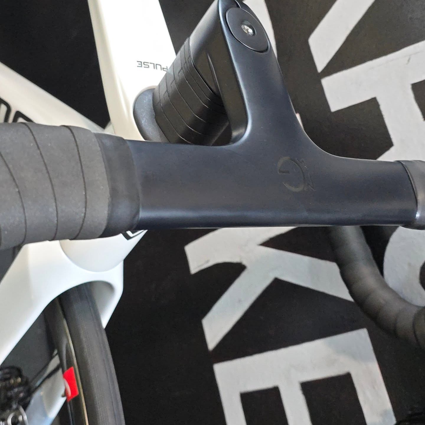 Megamo Pulse 15 CW 2025 Bianca - immagine 3